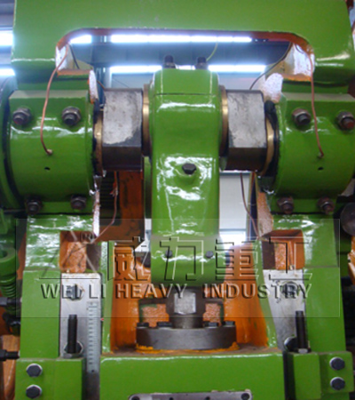 造成沖壓機(jī)床曲軸過熱的原因是什么?